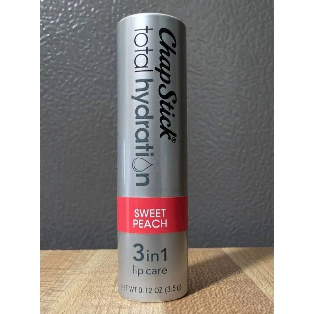 Chapstick Total Hydration 3 in 1 Lip Care SWEET PEACH Non tinted NEW